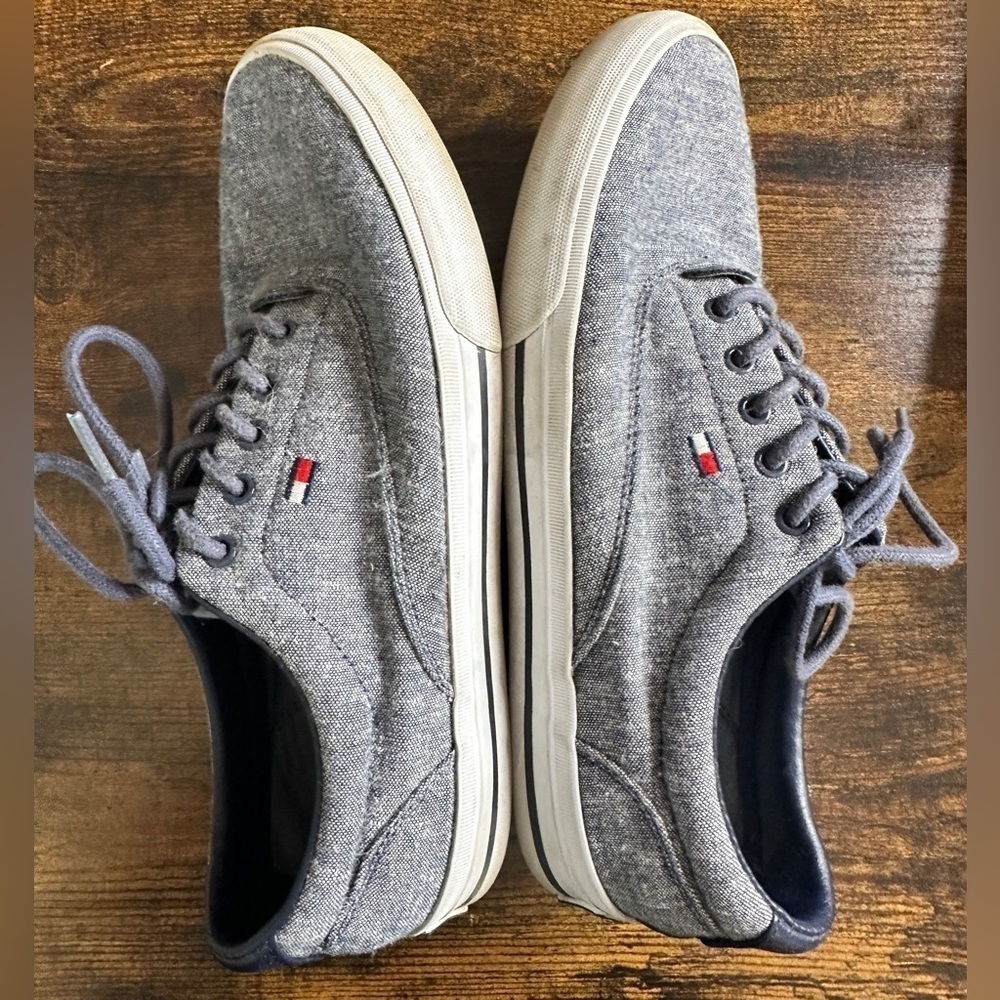 Tommy Hilfiger Men's Shoes 👟 (Size 7.5)